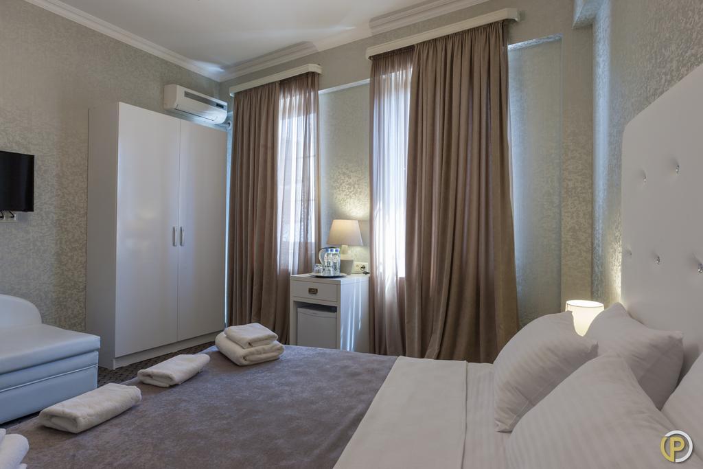 Hotel Piazza Tiflis Exterior foto